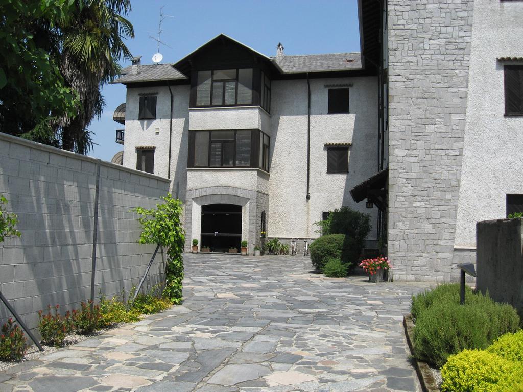 La Bottega Del Falegname Vanzaghello Exterior photo